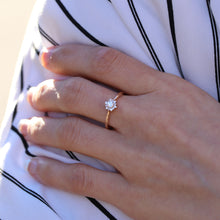 Load image into Gallery viewer, 14K Solid Diamond Ring