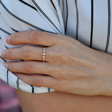 Load image into Gallery viewer, Elegant Anniversary Diamond Ring