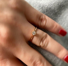 Load image into Gallery viewer, Diamond Engagement Ring