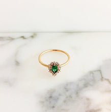 Load image into Gallery viewer, Green Gemstone Ring