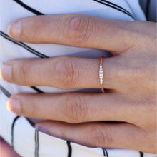 Load image into Gallery viewer, Minimalist Diamond Ring