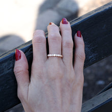 Load image into Gallery viewer, Minimalist Diamond Ring