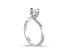 Load image into Gallery viewer, Natural Diamond Ring