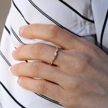 Load image into Gallery viewer, Uneven Diamond Ring