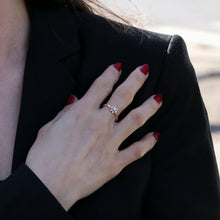 Load image into Gallery viewer, Nature Inspired Diamond Ring