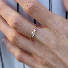 Load image into Gallery viewer, Pollia Anniversary Ring
