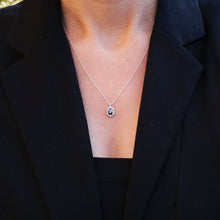 Load image into Gallery viewer, Pollia Gemstone Necklace