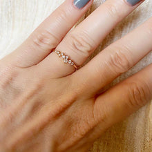 Load image into Gallery viewer, Scattered Diamond Ring