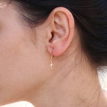 Load image into Gallery viewer, Starburst Diamond Earrings