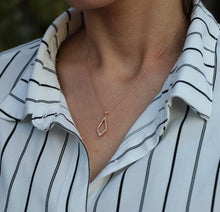 Load image into Gallery viewer, Unique Timeless Modern Diamond Jewelry